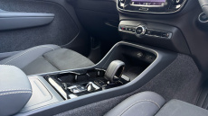 Volvo XC40 2.0 B4P Ultimate Dark 5dr Auto Petrol Estate